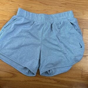 Gray Nike shorts women size Small
